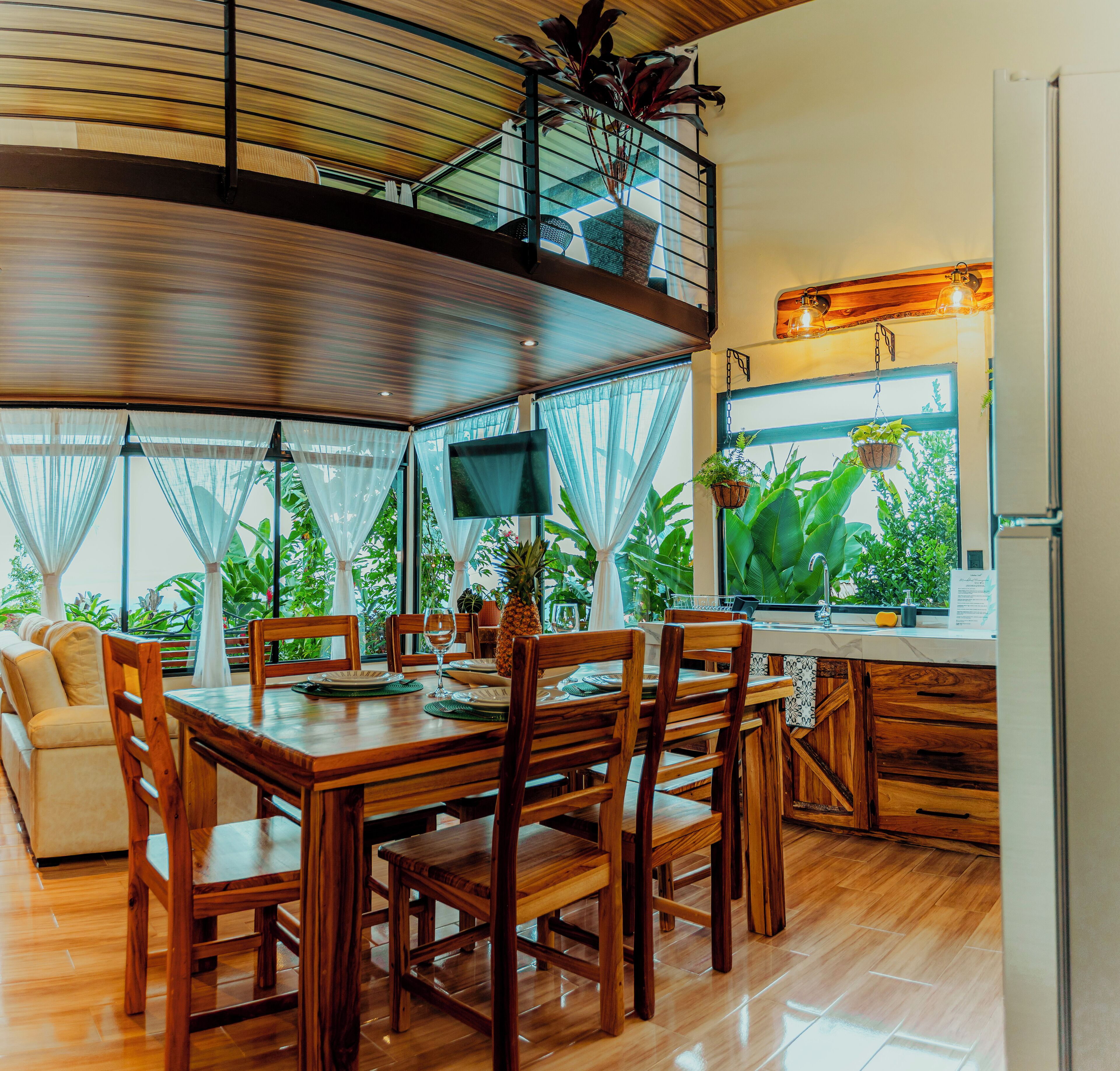 Cabin, City View, Mountainside | Dining room