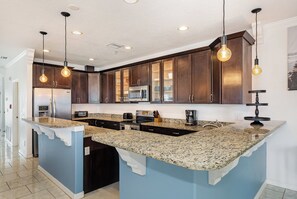 Mikrowelle, Ofen, Herdplatte, Geschirrspüler