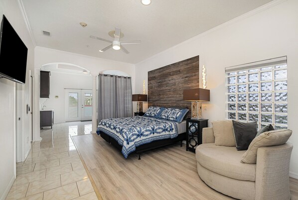 3 bedrooms, iron/ironing board, WiFi, bed sheets