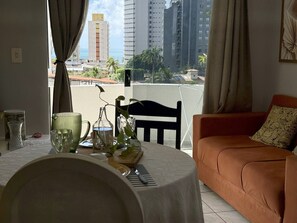 Apartment | Dining