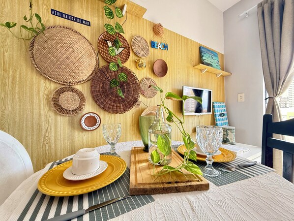 Family Apartment, Balcony, City View | Dining room