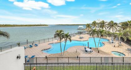 Welcome to our waterfront paradise on the Isles of Capri Florida
NEW! Fall 2025