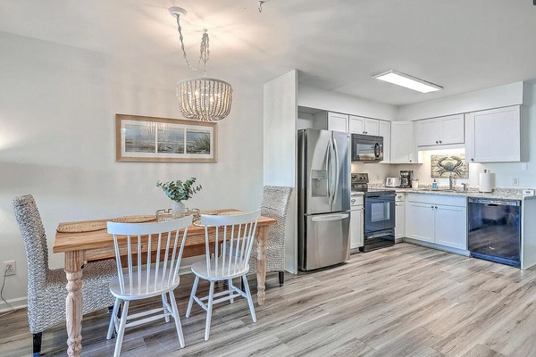 Dining Area | | | 104A Oceanside Villas | Isle of Palms SC | IOP Escapes