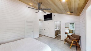 6 soverom, strykejern/-brett, wi-fi (inkludert) og sengetøy