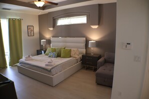 4 chambres, fer et planche à repasser, Wi-Fi, literie fournie
