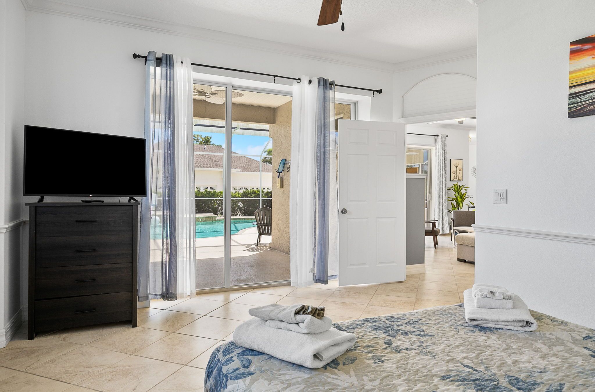 4 多间卧室、熨斗/熨衣板、WiFi、床单