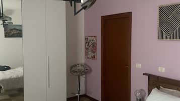 In-room safe, free WiFi