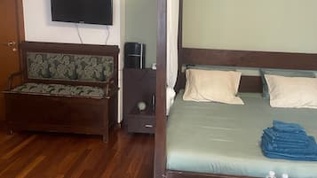Deluxe Double Room, Patio, Garden View | In-room safe, free WiFi
