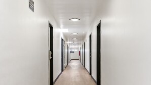 Hallway - Encore Inn Inglewood  (Inglewood)