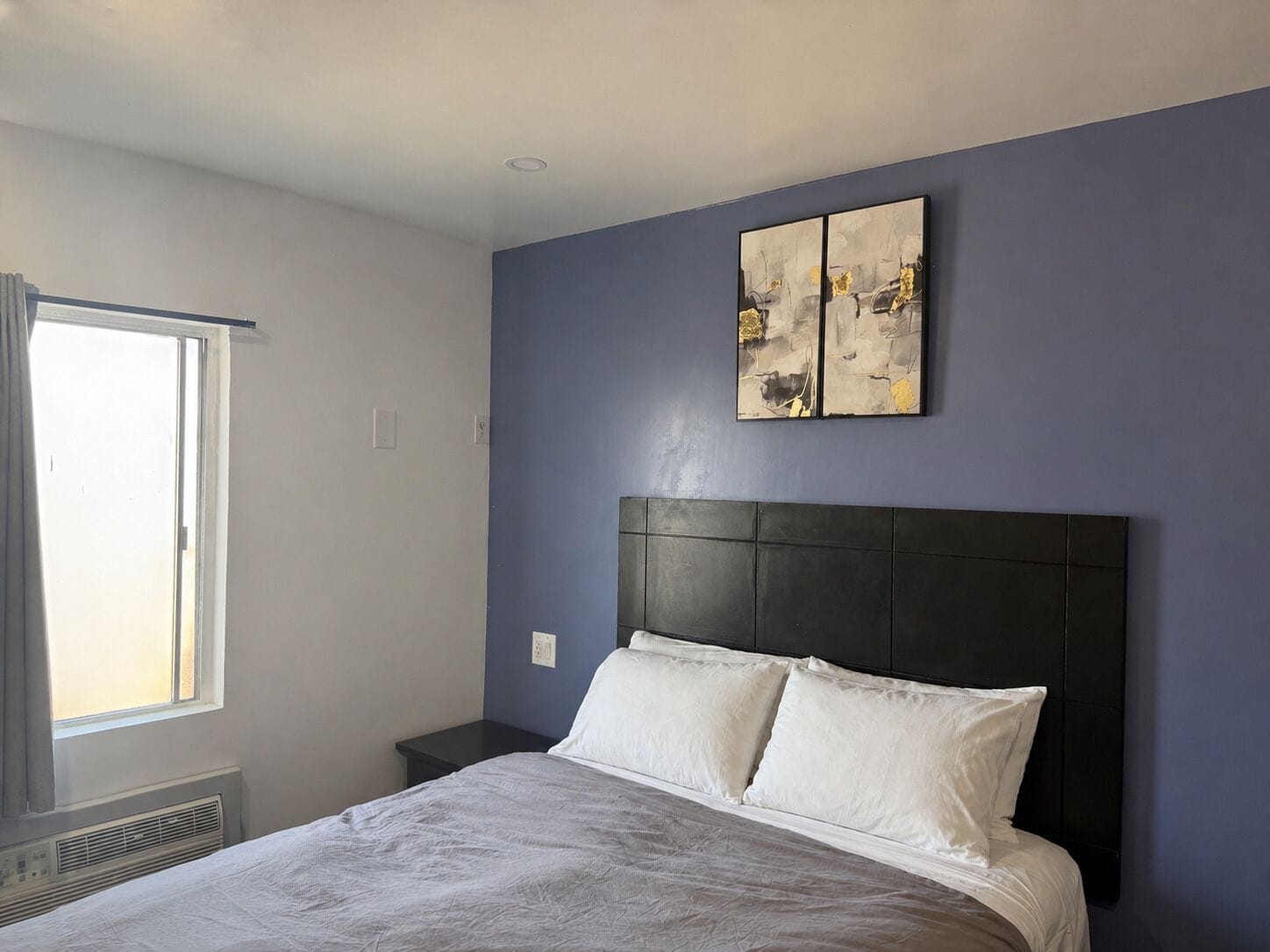 Desk, laptop workspace, free WiFi, bed sheets