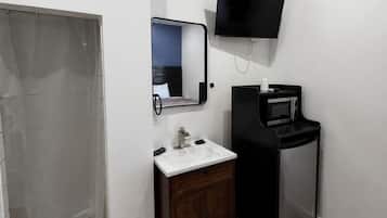 Economy Quadruple Room, 2 Double Beds, Non Smoking | Desk, laptop workspace, free WiFi, bed sheets