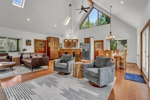 Smart TV, chimenea