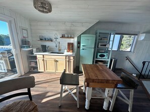 Fridge, coffee/tea maker, electric kettle, toaster