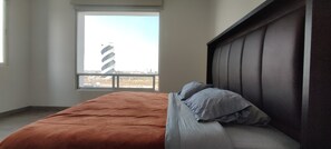 Ferros/tábuas de passar roupa, Wi-Fi, roupa de cama