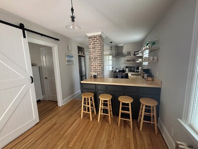 Cozy and charming, this cottage offers a retreat surrounded by local beaches.