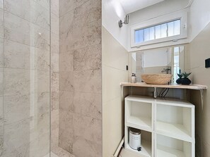 Haartrockner, Handtücher