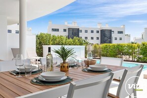 Outdoor dining - ViVi Homes 1, Flora apartment (Fuengirola)