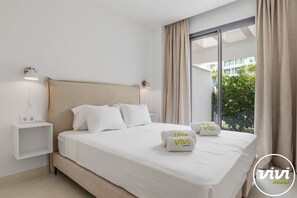 2 bedrooms, in-room safe, iron/ironing board, free WiFi - Flora | Apartment with private pool (Fuengirola)