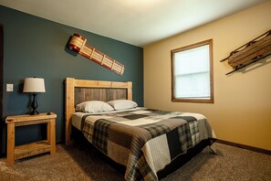 6 makuuhuonetta, silitysrauta/-lauta, Wi-Fi, vuodevaatteet