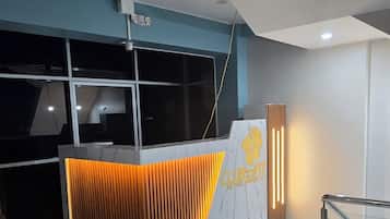 Laptop workspace, free WiFi, bed sheets