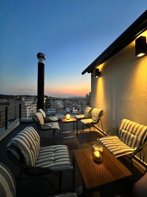 Terrace/patio - Aelia Loft with Terrace & Rooftop Acropolis View (Athens)
