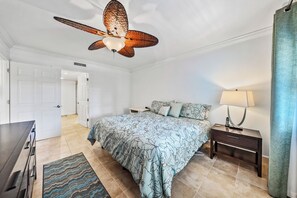 2 slaapkamers, een strijkplank/strijkijzer, gratis wifi, beddengoed