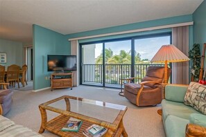 TV - Sea Oats 324 - GulfView - Sleeps 4 - Elevators - Tennis (Boca Grande)