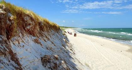 Quiet Souterrain in Dierhagen