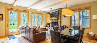 Sun Valley Hillside Home | Hot Tub + Mountain Views