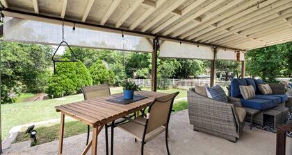 Pet-Friendly Lakefront Retreat w/ Boat Access!