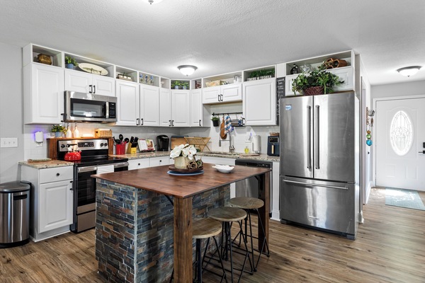 Mikrowelle, Ofen, Herdplatte, Geschirrspüler