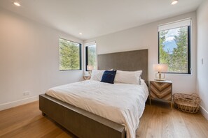 3 chambres, fer et planche à repasser, Wi-Fi gratuit, draps fournis