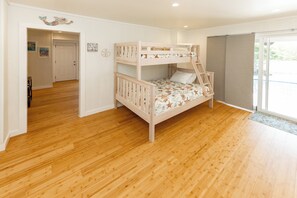 7 bedrooms, free WiFi
