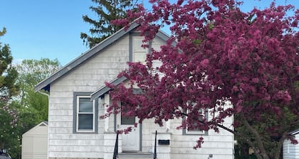 Short Walk to AirVenture Shuttle + Parking, A/C, Wi-fi & Coffee