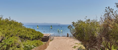 Strand