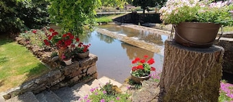 Au bord du ruisseau - PRUDHOMAT