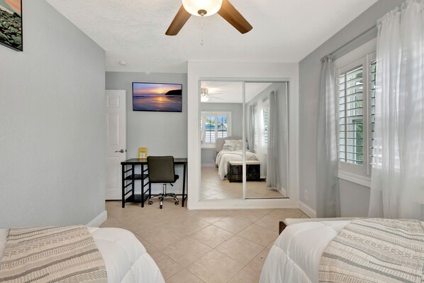 4 bedrooms, iron/ironing board, free WiFi, bed sheets