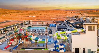 Pecan Valley Retreat Sleeps 58| 2 Private Pools & Pickleball Courts