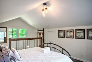 1 bedroom, iron/ironing board, free WiFi, bed sheets