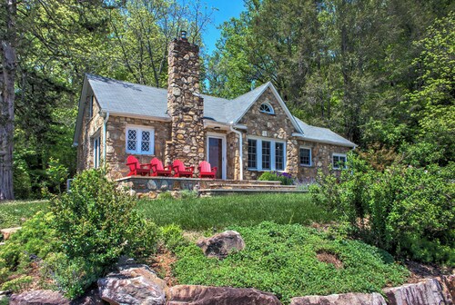 The Barn at Maple Hill | Cozy Mountain Retreat
