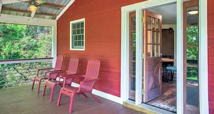 The Barn at Maple Hill | Cozy Mountain Retreat