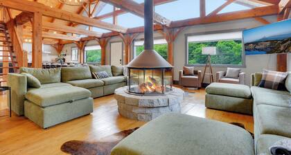 Broad Top Cabin | Pond + Putting Green + Sauna, Perfect for Groups