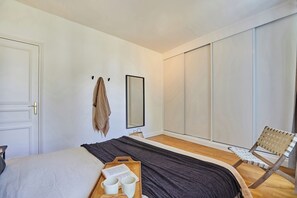 Strykejern/-brett, wi-fi og sengetøy