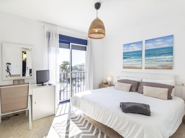 Bügeleisen/Bügelbrett, Internetzugang