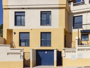 Exterior - Charming duplex penthouse on the beach with terrace (Almuñecar)