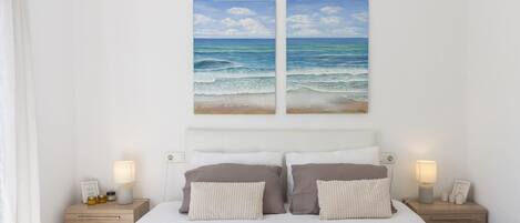 1 bedroom, iron/ironing board, Internet