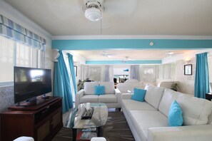 Televisión y reproductor de DVD 