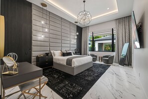 10 bedrooms, iron/ironing board, free WiFi, bed sheets