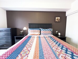 2 dormitorios, tabla de planchar con plancha, wifi y ropa de cama