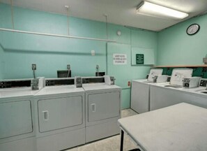 Interior - Beach Access Across the Street, Shared Heated Pool (Corpus Christi)